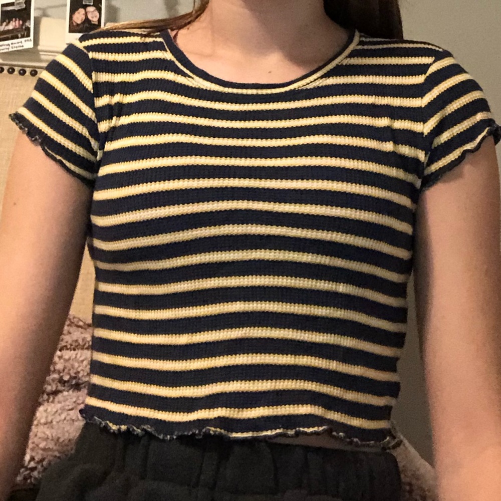 cropped t shirt